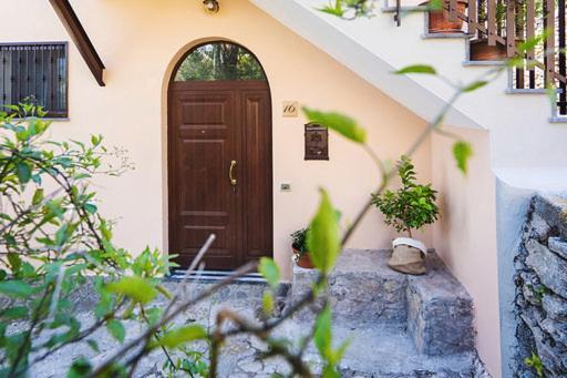 Nonna Carmela Apartment SantʼAgata sui Due Golfi Exterior foto